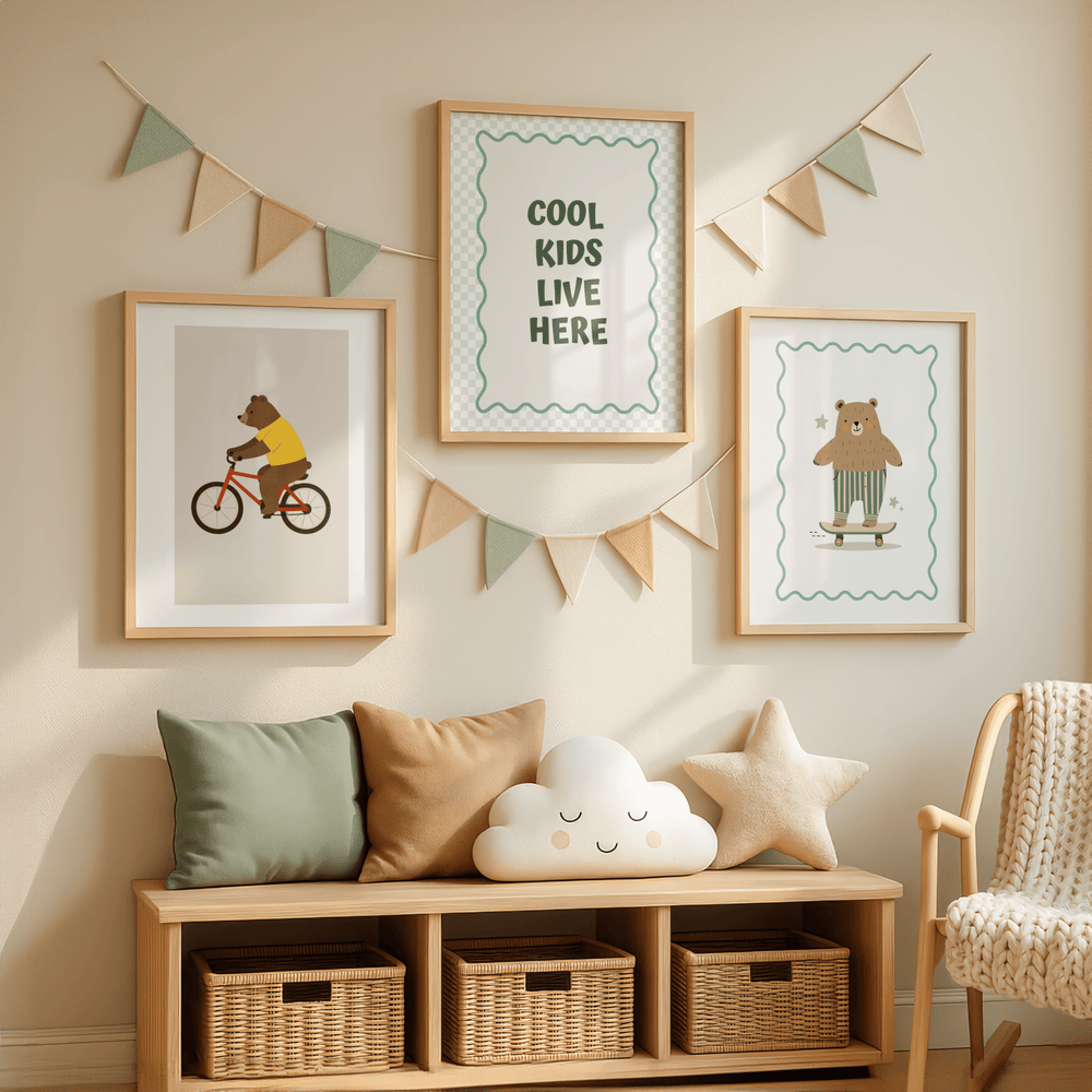 Beer op Fiets - Babykamer Poster of Canvas wanddecoratie