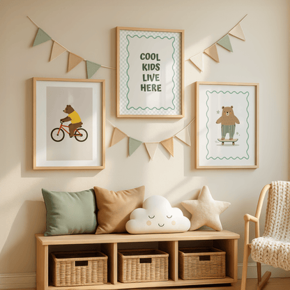 Beer op Fiets - Babykamer Poster of Canvas wanddecoratie